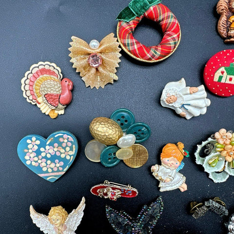 Vintage Holiday Religious Floral Costume Jewelry Lot of 31 Brooches Pins