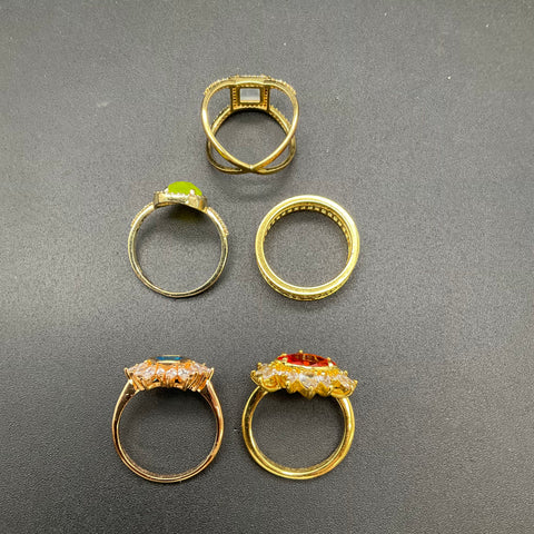 Bomb Party Costume Jewelry Rings Lot of 5 Assorted Styles Sizes 8-10 Gold Tone