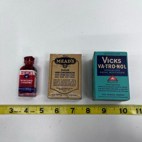 Vintage Apothecary Medicine Lot Vicks Mead's Sentinel 3 Pieces Display Only