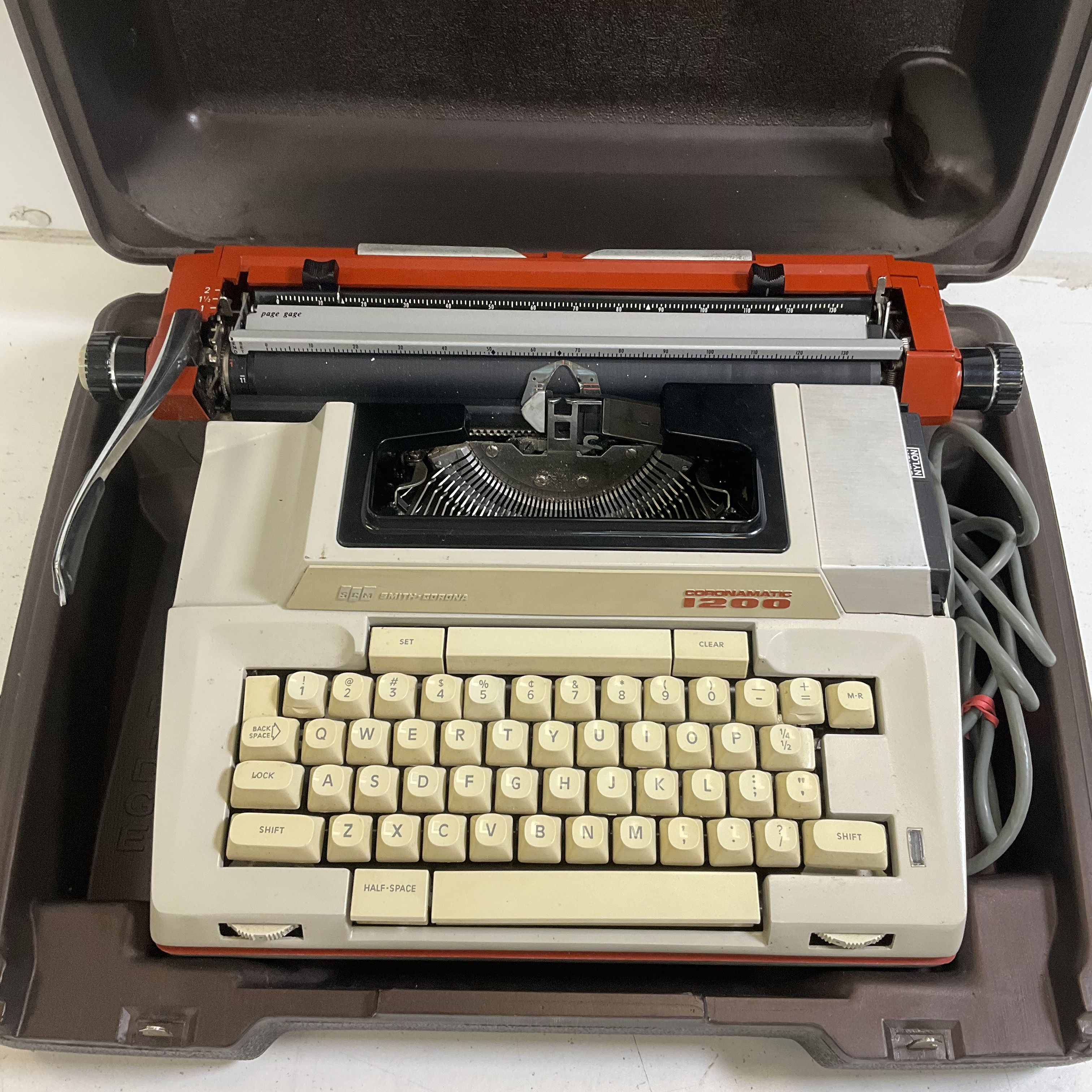 Smith-Corona Coronamatic 1200 Electric Typewriter Orange Vintage SCM w/ Case