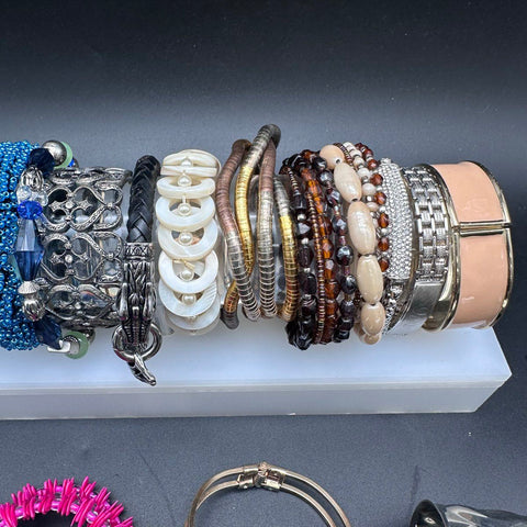 Vintage and Modern Costume Jewelry Lot 25 Bracelets Bangles Cuffs Beaded 1.8 lb