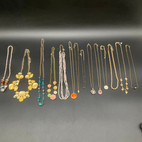 Mixed Fashion Costume Jewelry Lot 0.46 Lbs Necklaces Gold Tone Beaded Pendants