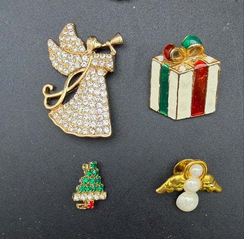 Vintage Christmas Costume Jewelry Lot 14 Pc Monet Avon Brooches Pins Trees