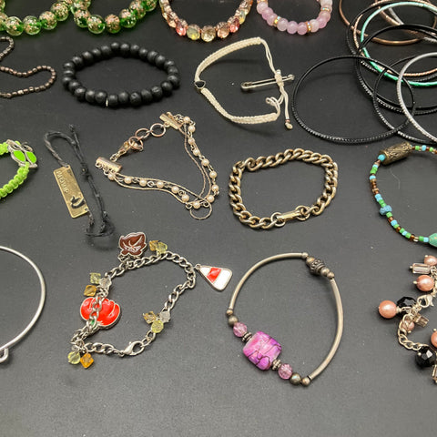 Lucky Brand & Mixed Fashion Jewelry Lot 30pc Bangles Beaded Charm Cuff 1 lb