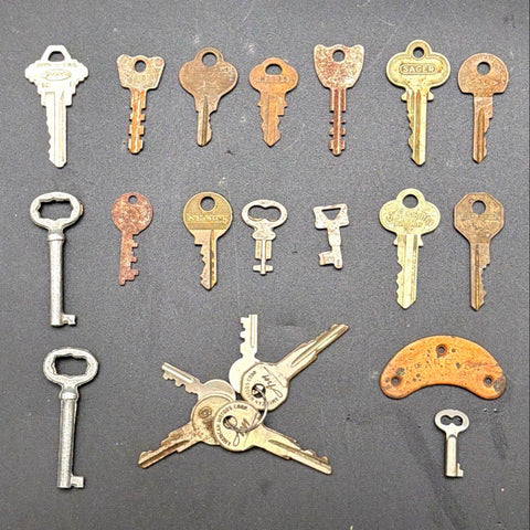 Vintage Antique Keys Lot 21 Pieces Skeleton Barrel Master Corbin AMC Automotive