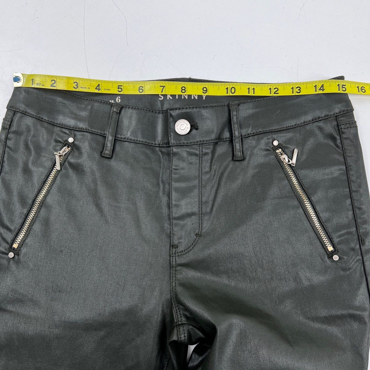 パンツ COATED ZIP SKINNY PANTS BLACK White House Black Market Women's Coated Moto Skinny Pants Black Sz