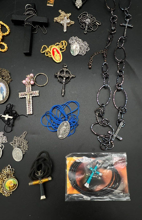 Vintage to Modern Religious Jewelry Lot Crosses Crucifixes Medals 32 Pieces
