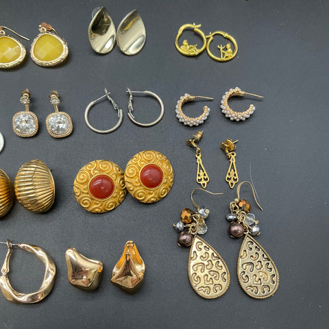 Fashion Jewelry Earrings Lot 32 Pairs Vintage to Modern Hoops Studs Dangles
