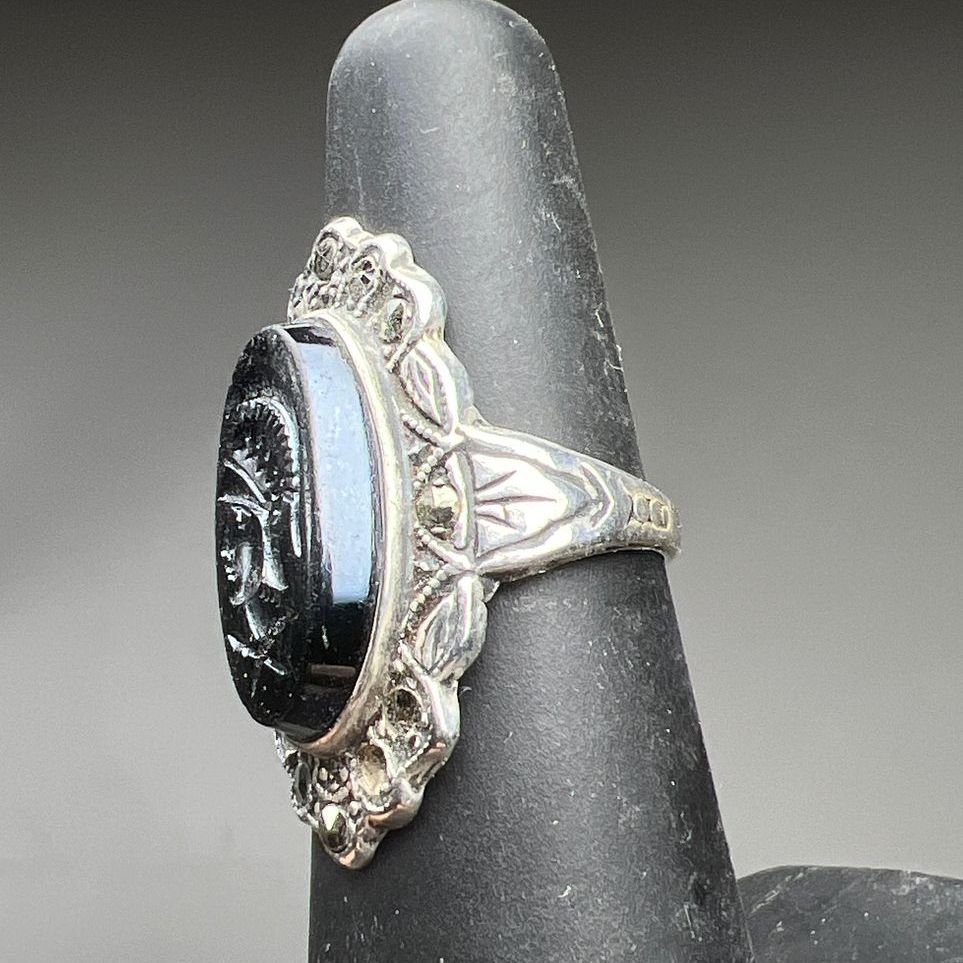 Uncas Sterling Silver Black Carved Stone Conquistador Ring Size 4.75