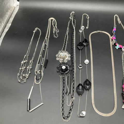 Mixed Costume Fashion Jewelry Lot of 12 Necklaces Vintage to Modern 1.18 lbs