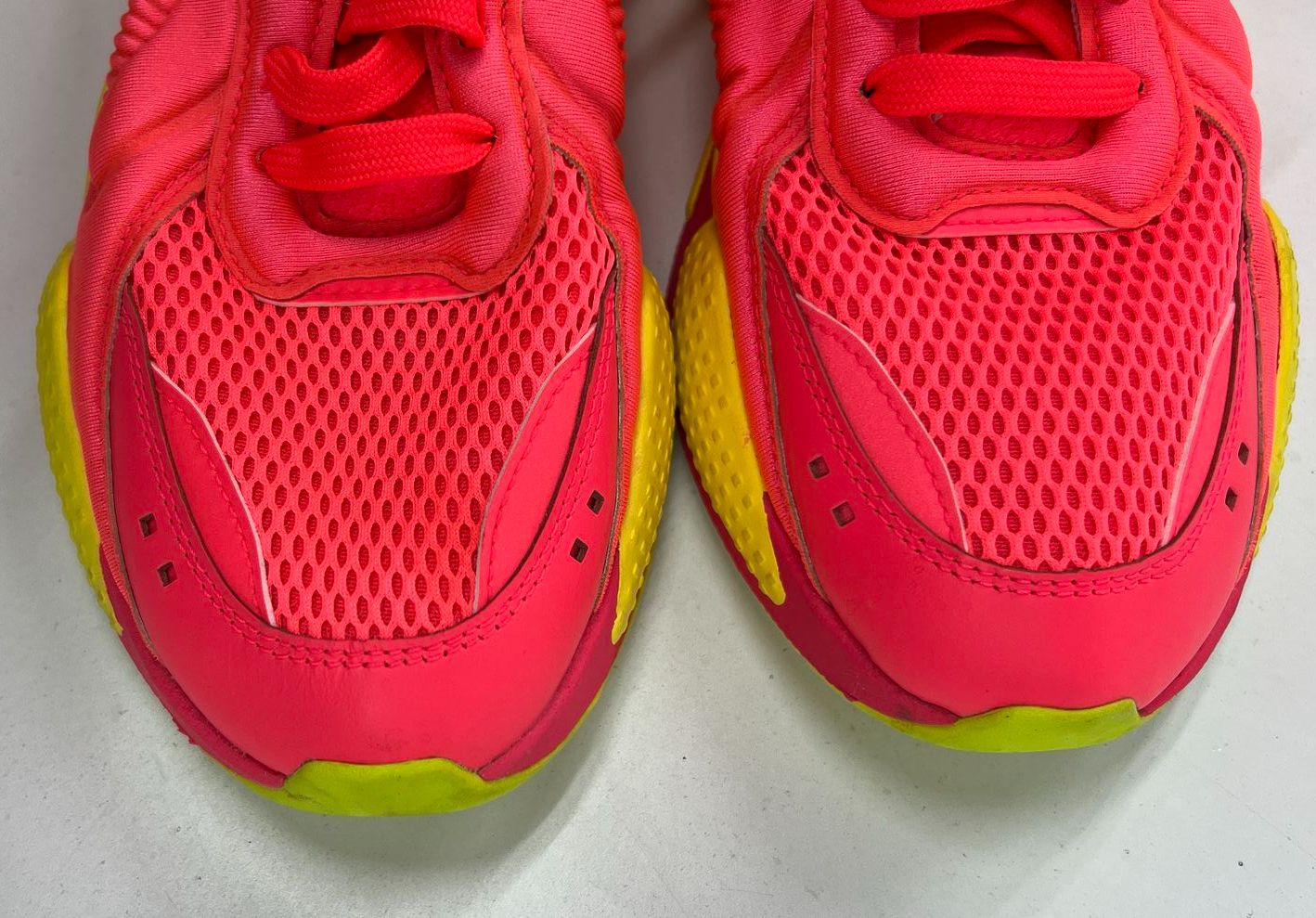 Women's Puma RS-X Soft Case Neon Pink Yellow Alert Athletic Shoe Size 9.5