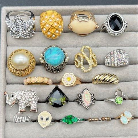 Vintage & Modern Style Fashion Ring Lot of 20 Gold Silver Tone Rhinestone Pearl