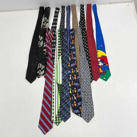 Lot of 16 Vintage 90s Men's Silk Ties Disney Looney Tunes Tom James Novelty