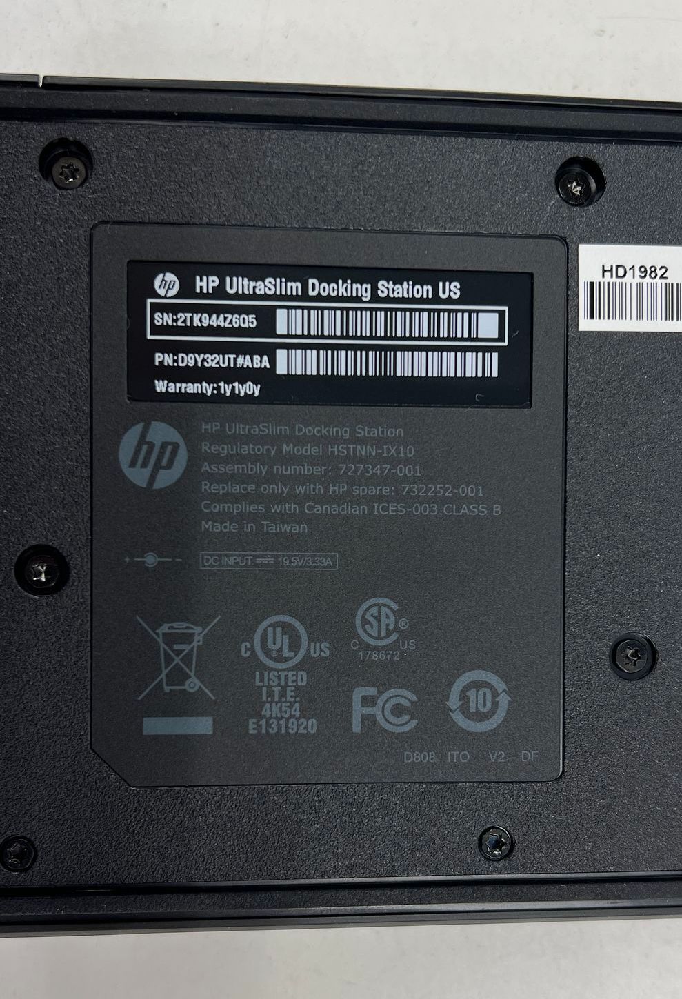 HP UltraSlim Docking Station D9Y32UT w/ AC Adapter Power Supply Black