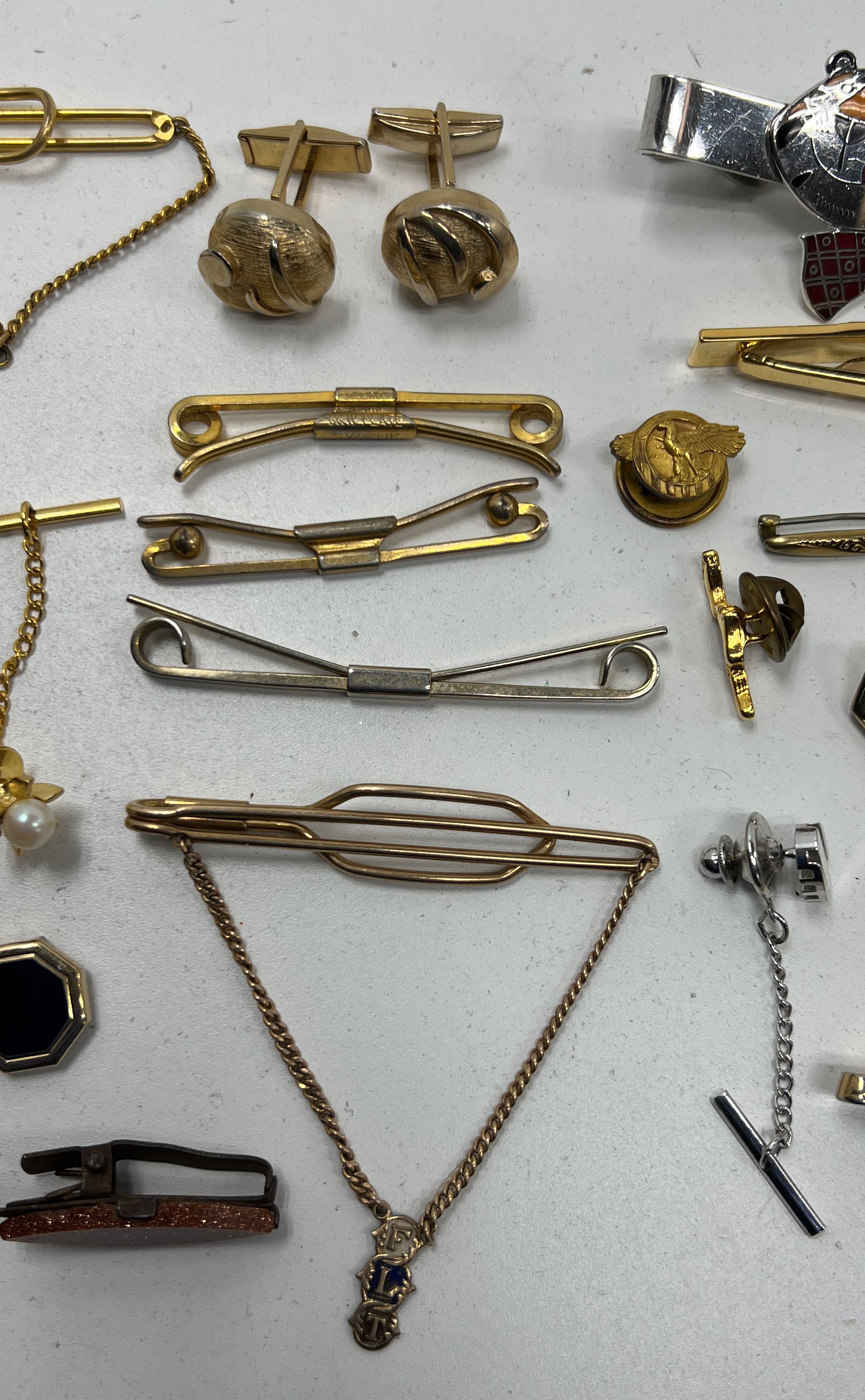 Vintage Lot Of Vintage Style Gold Tone Cufflinks, Brooches, Tie Pins, Clips