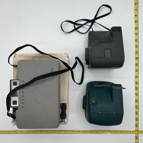 Vintage Polaroid Camera Lot 3 Pieces - Model 220, OneStep Express & CloseUp 600