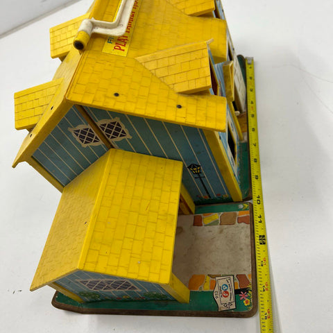 Vintage 1970s Fisher-Price Play Family House #952 Little People Dollhouse