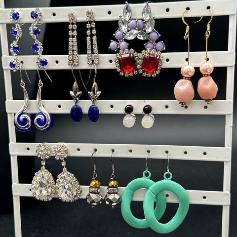 Mixed Costume Jewelry Lot 25+ Pcs Necklaces Earrings Bracelets Vintage Modern