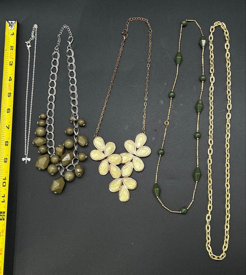 3lb Costume Jewelry Necklace Lot Statement Beaded Boho Animal Motif Wearable