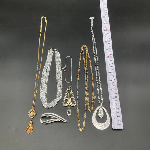Vintage Sarah Coventry Costume Jewelry Lot 7 Pieces Necklaces Brooches Bracelet