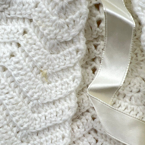 Vintage Crochet Knit Baby Layette Set Sweater Bonnet Booties White Sz 0-3M