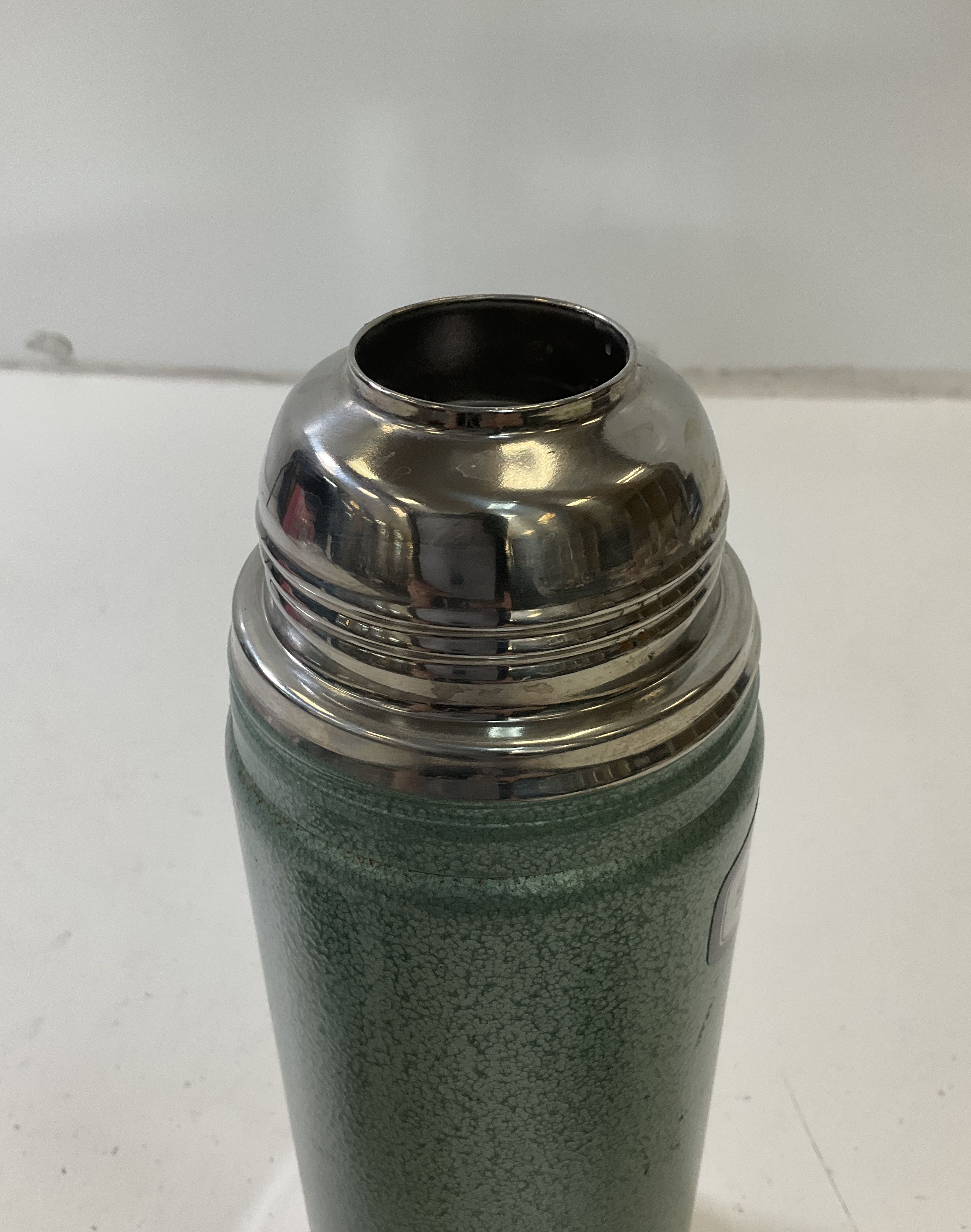 Vintage Green Aladdin's Stanley Thermos A-943C 1 Pint w/ Cup & Stopper