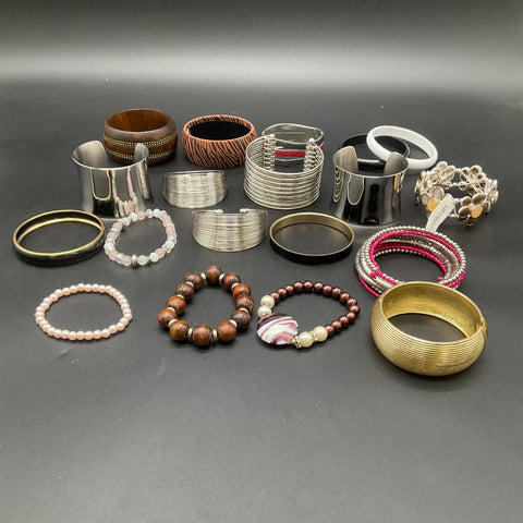 Liz Claiborne Mixed Vintage to Modern Bracelet Jewelry Lot of 20 Cuffs Bangles