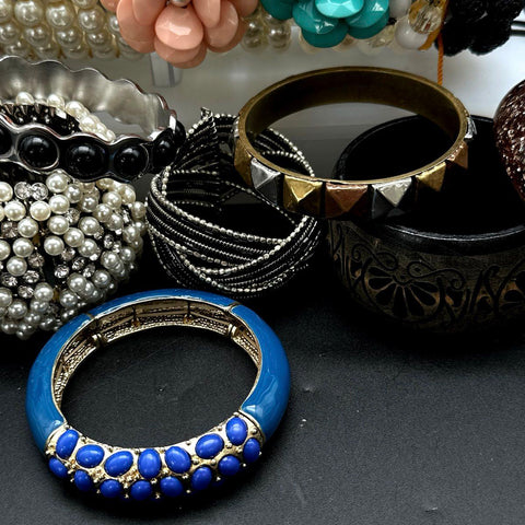 Fashion Costume Jewelry Lot 22 Faux Pearl Bangle Stretch Beaded Floral Mixed