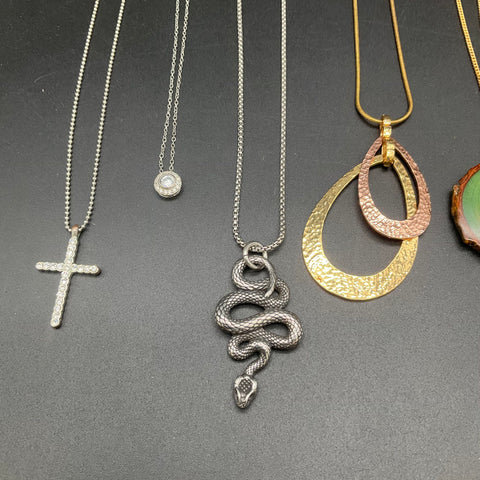 Fashion & Costume Jewelry Lot of 10 Necklaces Snake Cross Floral Pendants