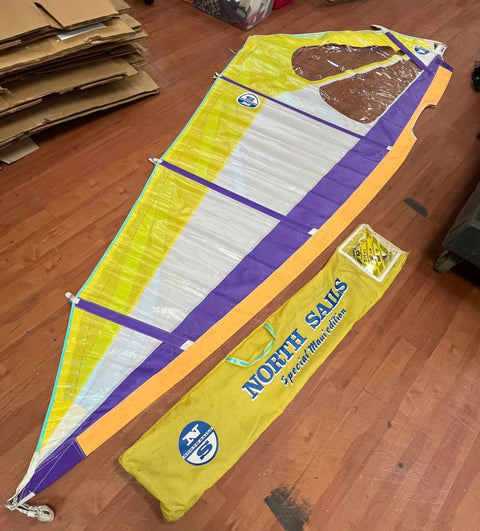 Vintage North Sails Ezzy Wave 4.5 Windsurfing Sail Special Maui LOCAL PICKUP