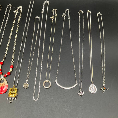 Mixed Costume Jewelry Necklace Lot of 16 Silver & Gold Tone Fashion Pendants