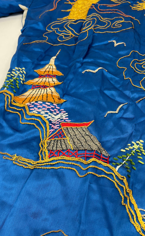 Vintage 50s Japanese Embroidered Dragon Souvenir Robe Kimono Smoking Jacket