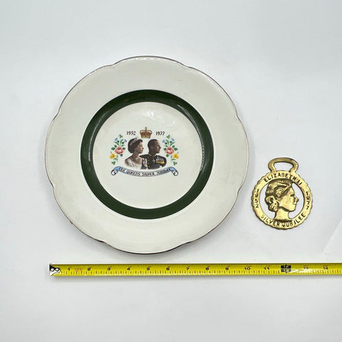 Royal Memorabilia Lot Wood & Sons Queen Elizabeth II 1953 1977 Vintage 4 Piece