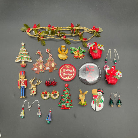 Vintage Christmas Holiday Jewelry Lot 20pc Brooches Earrings Necklace Saks Pin