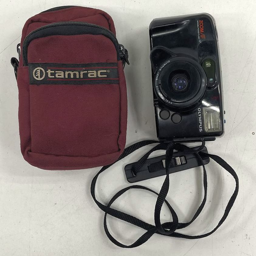 Vintage Olympus Infinity Zoom 76 35mm Film Point & Shoot Camera w/ Tamrac Case