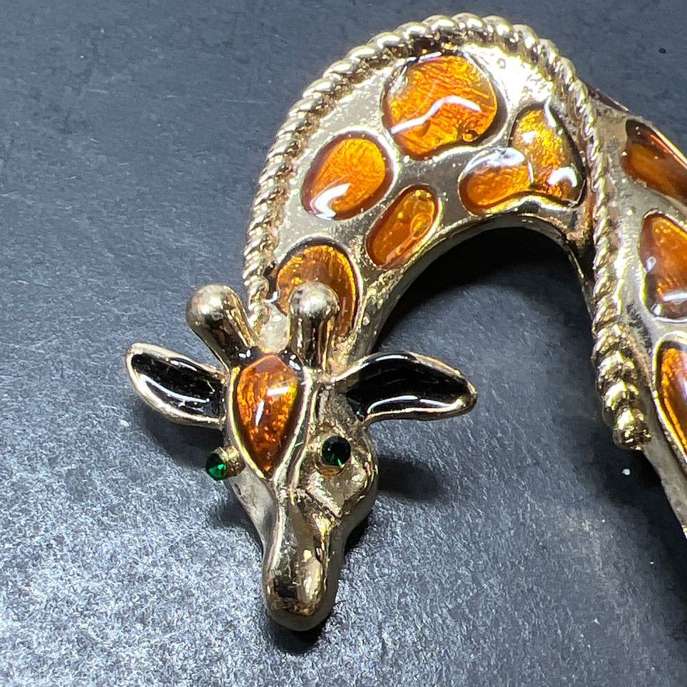 Large Giraffe Enamel Green Rhinestone Gold Tone Brooch Pendant