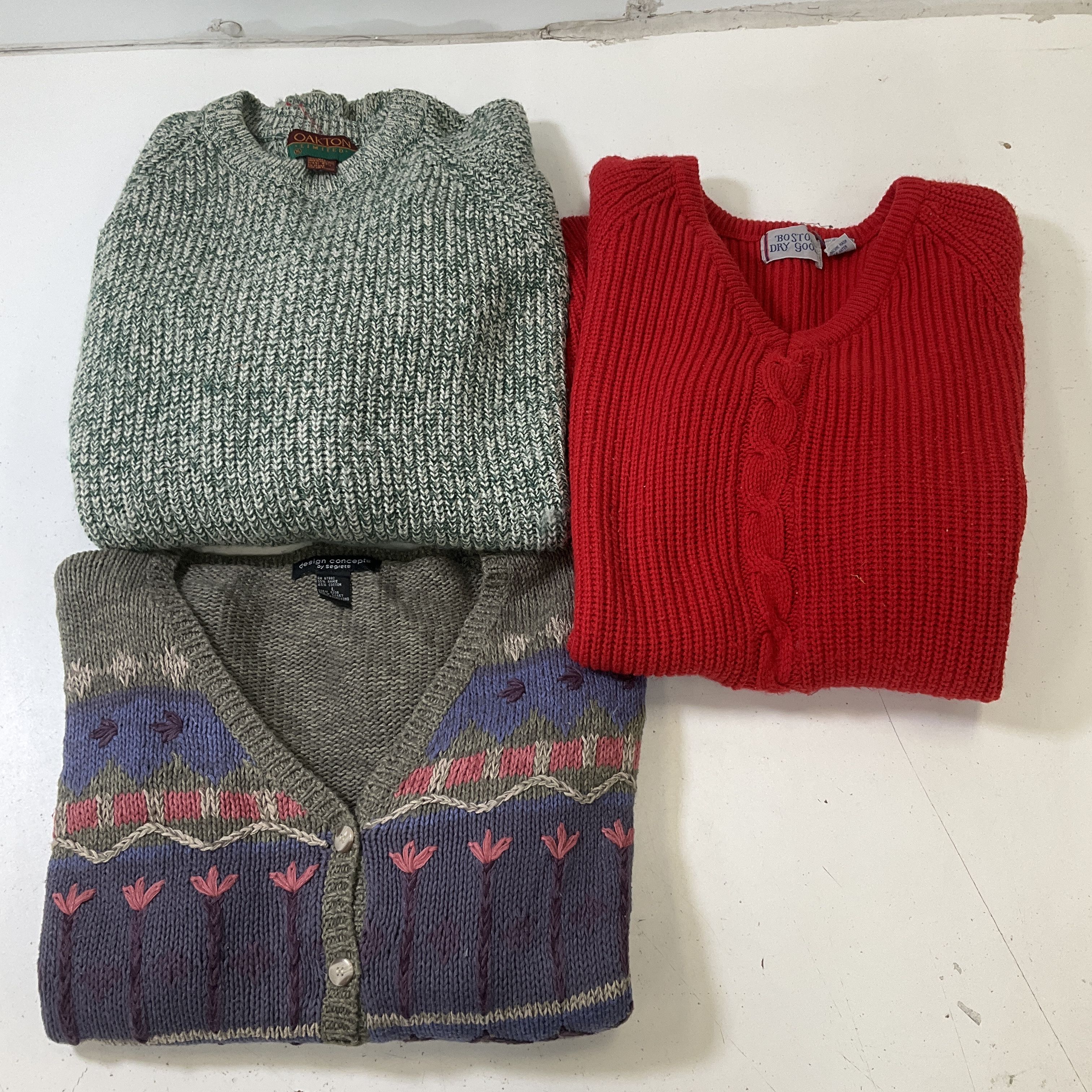 Lot of 3 Vintage Sweaters Women's & Men's Size L/XL Cardigan Pullover Green Red