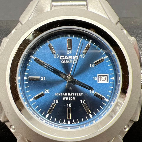 Casio MTP-3050 Blue Face Silver Tone Wristwatch Ticking/Keeping Time