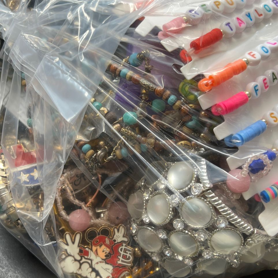 5 Lb Wearable Costume Jewelry Grabbag