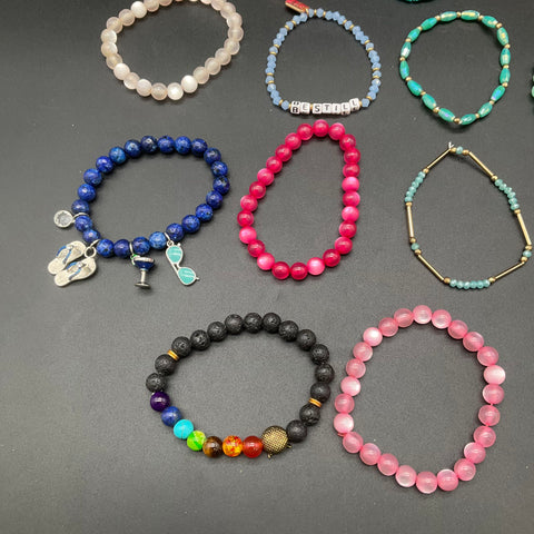 Mixed Fashion Jewelry Lot 22 Beaded Stretch Bracelets Chakra Lava Stone Charms