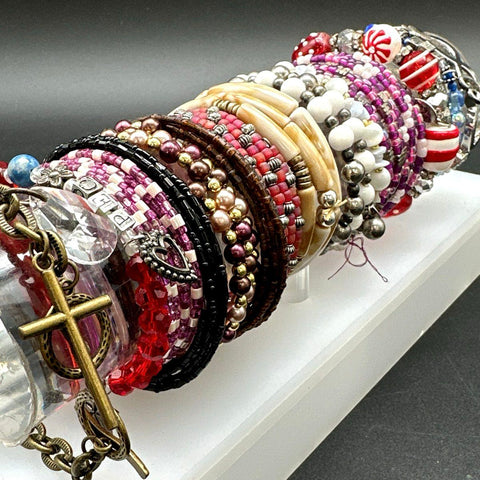 Fashion Jewelry Bracelet Lot Beaded Bangles Charms Boho Multi-strand 25+ Pieces