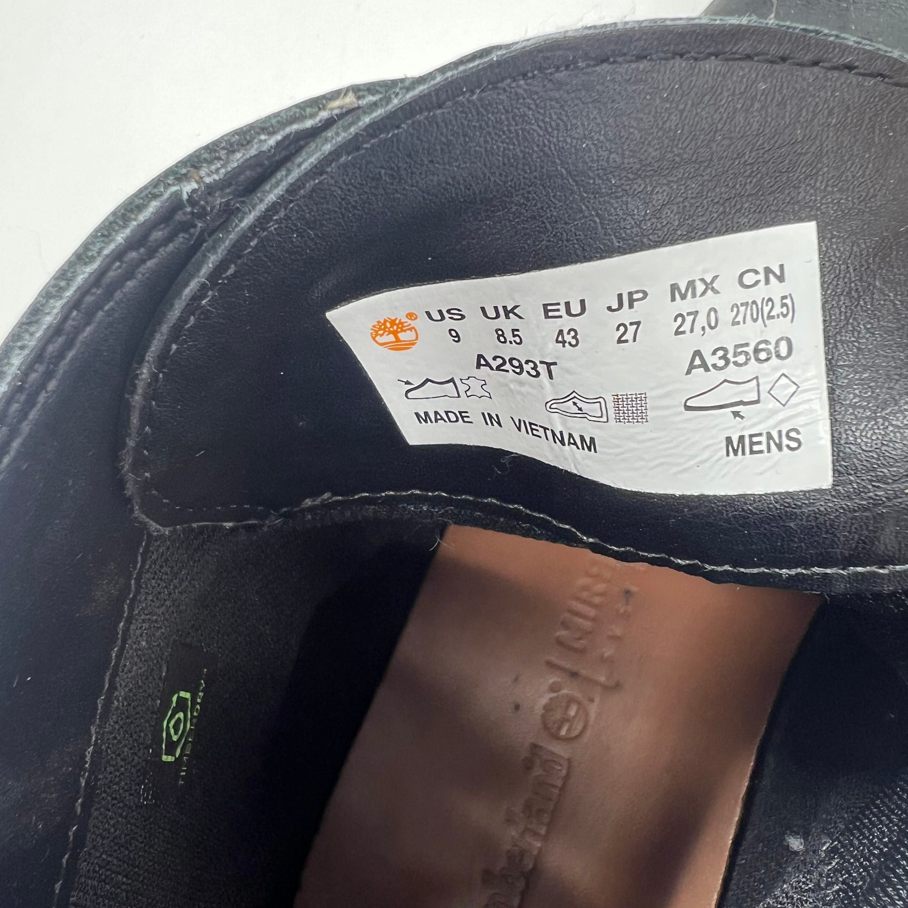 Timberland Squall Canyon Waterproof Side Zip Chukka Boots Black Leather