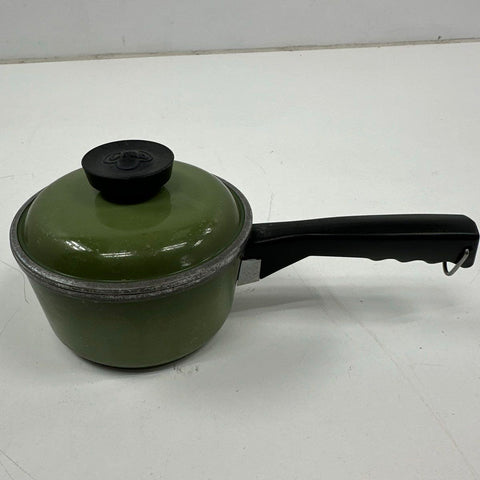 Vintage Club Cast Aluminum Cookware Set Avocado Green 6 Piece 4 Pans 2 Lids