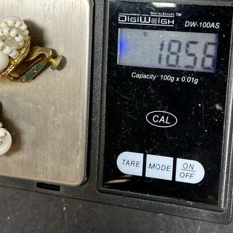 Vintage Vendome White Beaded Clip On Earrings 18.5g