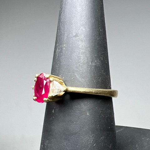 14K Yellow Red & Clear Gemstones Ring Missing Stone Size 7 3.47g