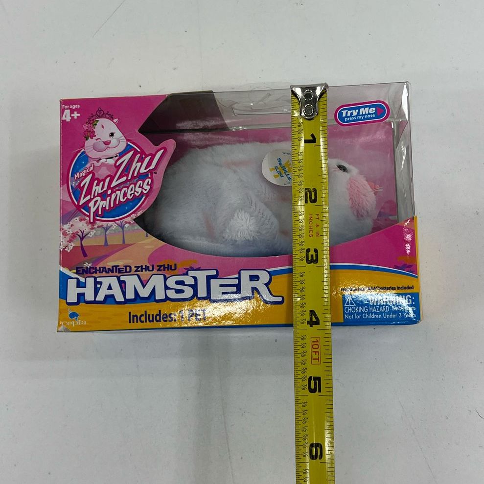 NIB Collectible Cepia LLC. Magical Zhu Zhu Princess Hamster Toy c2010