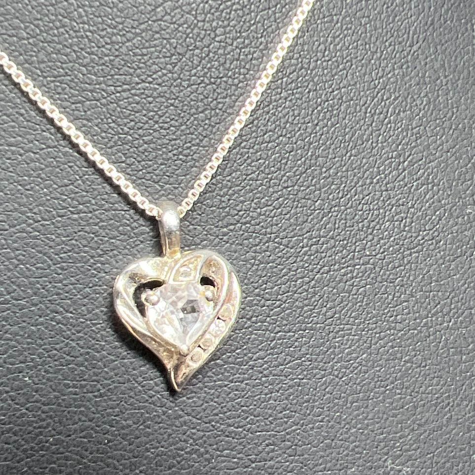 925 Sterling Silver CZ Heart Necklace and Earrings Set 5.29g