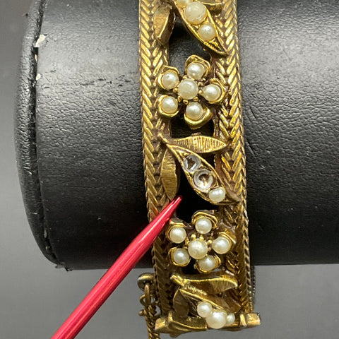 Vintage Florenza Gold Tone Faux Pearl Hinged Bangle Bracelet Floral 7"