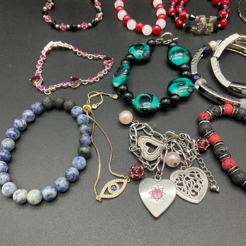 Costume Jewelry Bracelet Lot 25+ Beaded Bangles Stretch Charm Boho Fashion