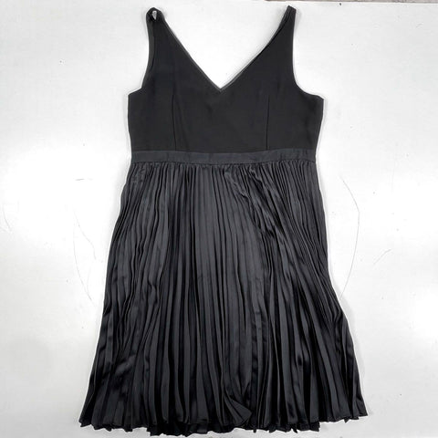 Banana Republic Women's Black Pleated V-Neck Midi Dress Size 20 NWT